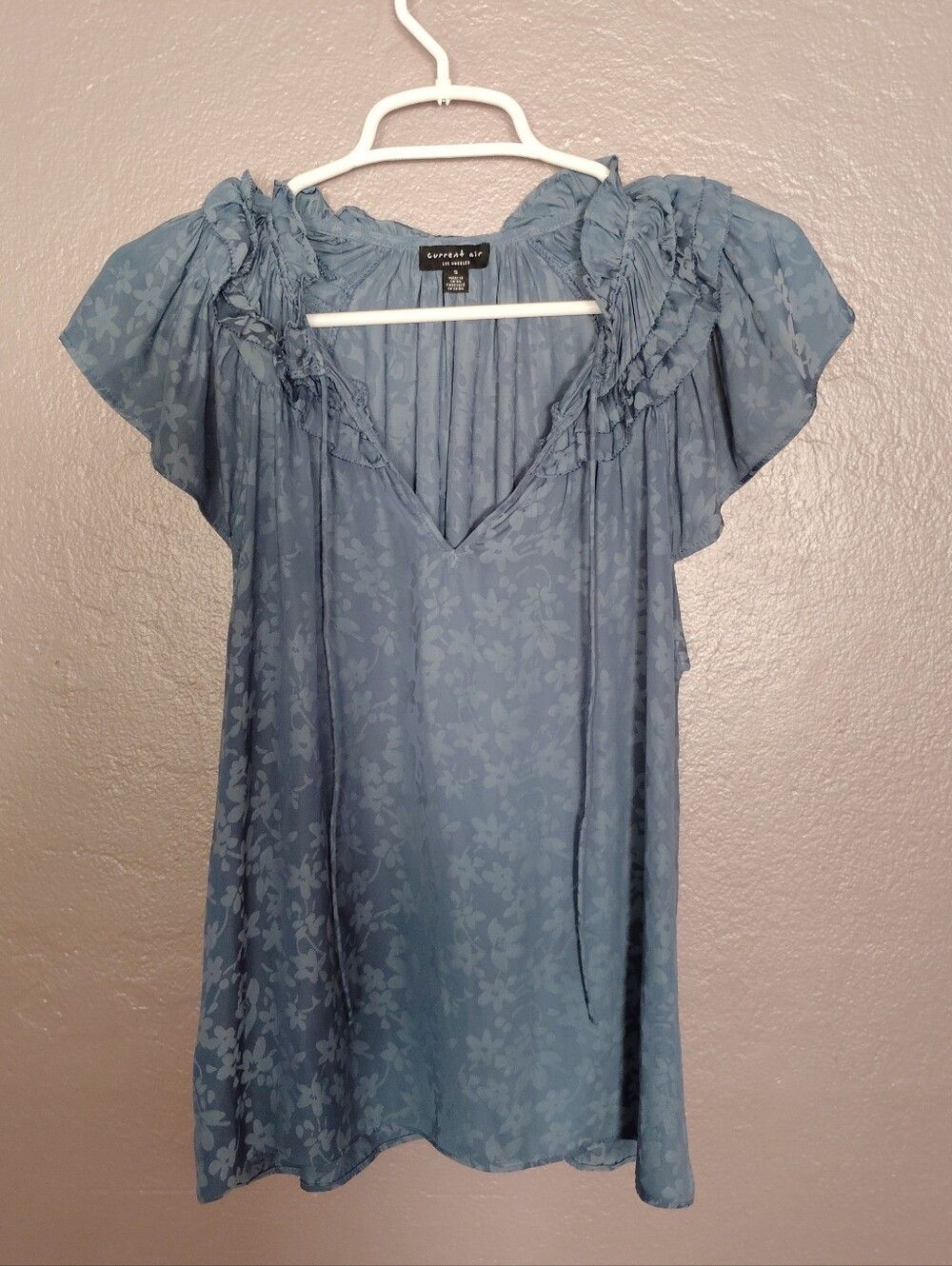 Current Air Satin Feel Flutter Sleeve Blouse Top Chic Size Small